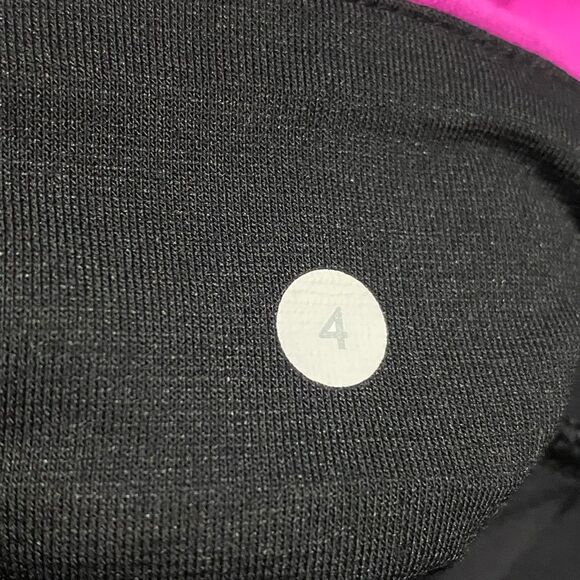 Lululemon Low Rise Black Astro Leggings Size 4 - Picture 10 of 11